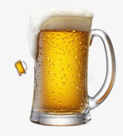 黄色啤酒杯杯中啤酒高清图片