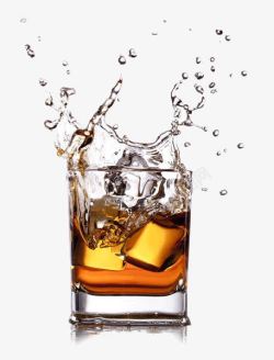 冰块玻璃杯苏格兰威士忌高清图片