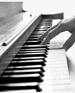 弹钢琴的手黑白照片图素材