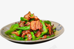 炒锅中式青椒炒肉美食高清图片