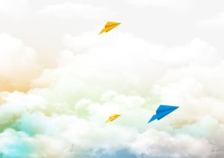 彩色的飞机蓝天白云纸飞机背景高清图片
