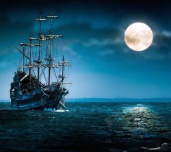 船舶月亮海水船舶夜晚高清图片