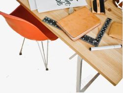 凌乱的书桌素材