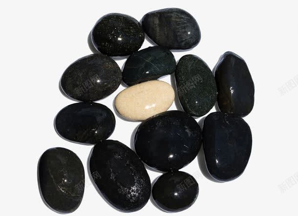 黑色石头围绕白色石头png免抠素材_88icon https://88icon.com 中心 光滑 沙滩 鹅卵石