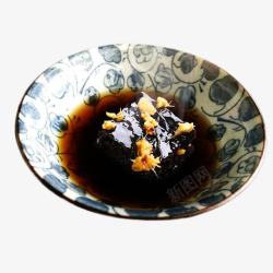 花瓷碗里的红糖姜茶素材
