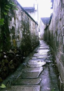 江南雨巷雨中小巷高清图片