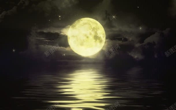 月光照在湖面宽屏背景