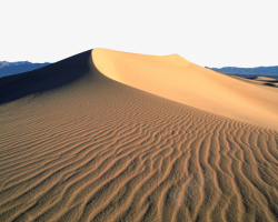 U型安库近沙远山金色沙漠景观高清图片