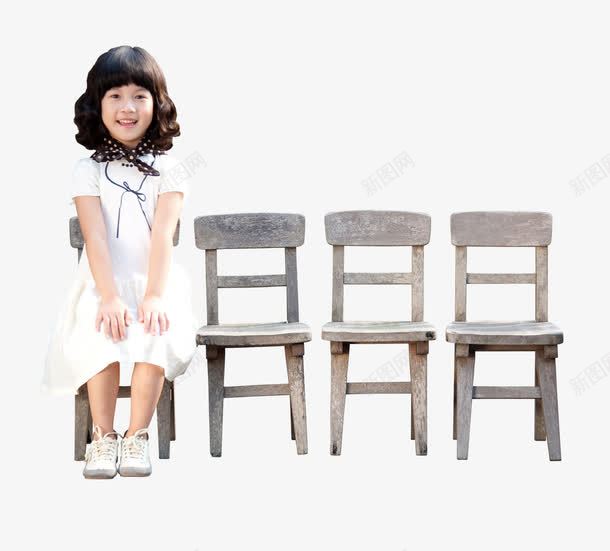 微笑坐在小椅子上的女孩png免抠素材_88icon https://88icon.com 儿童 写真 可爱 可爱小女孩 可爱的 可爱的小女孩 图案 天真 女孩 孩子 小女孩 小椅子 微笑 微笑的小女孩 白色裙子 童年 美丽 萌 金色童年 长发