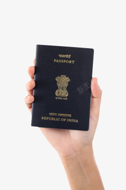 手拿着蓝色印度护照实物素材