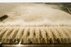 三峡大坝泄洪旅游摄影素材