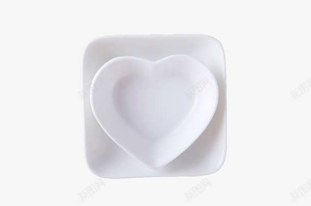 白色心形瓷器碟子png免抠素材_88icon https://88icon.com 一叠盘子 堆叠 心形碟子 瓷器 白色 碗碟 餐具 餐盘