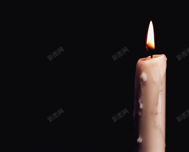 点燃的蜡烛jpg设计背景_88icon https://88icon.com 光线 其它类别 图片素材 火苗 点燃的蜡烛图片 点燃的蜡烛图片素材下载 燃烧 白色 背景花边 蜡烛