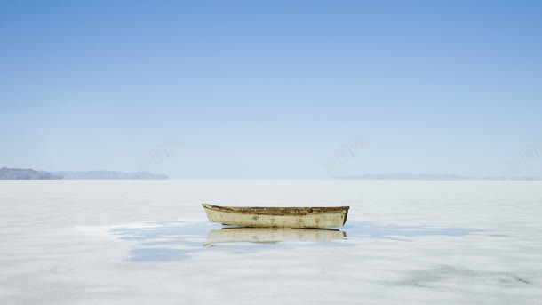 蓝天冰面海面背景背景