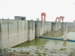 水利三峡大桥景观高清图片