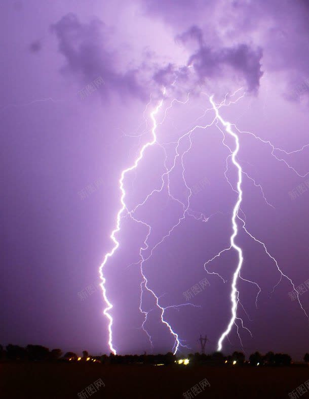 天空中的闪电jpg设计背景_88icon https://88icon.com 其它类别 图片素材 天空中的闪电 天空中的闪电图片 天空中的闪电图片素材下载 打雷 背景花边 自然现象 闪电 雷电 雷电天气
