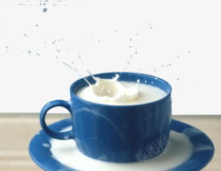 蓝色陶瓷杯一杯牛奶高清图片