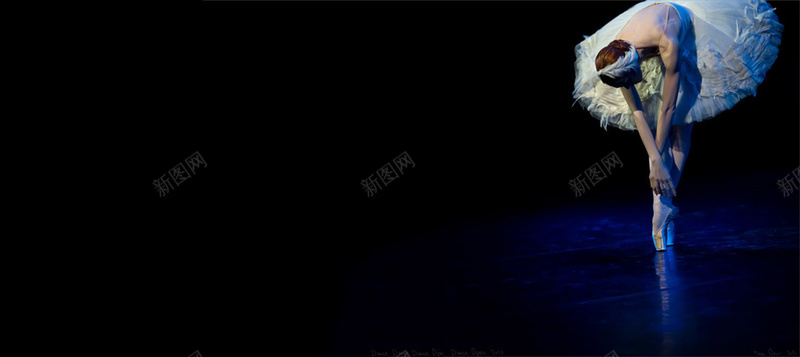 唯美女孩芭蕾背景jpg设计背景_88icon https://88icon.com 唯美 女孩 梦幻 浪漫 海报banner 舞蹈 芭蕾 谢幕 魅力