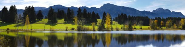 自然风景背景jpg设计背景_88icon https://88icon.com 山峰 树 树叶 白云 蓝天