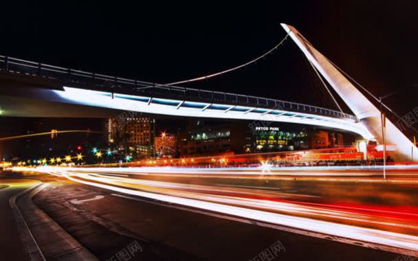 城市的夜晚霓虹灯璀璨背景