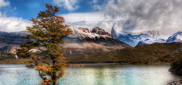 天空山坡湖水背景背景