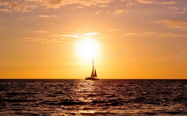 海面上金属太阳帆船海报背景背景