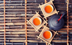 竹桌古典陶瓷茶具背景图高清图片