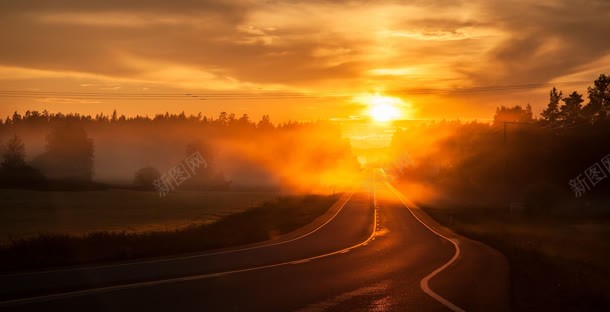 夕阳公路秋天海报背景背景