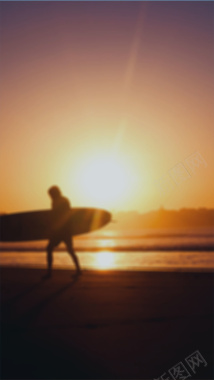 夕阳海边滑板app登录页面背景摄影图片