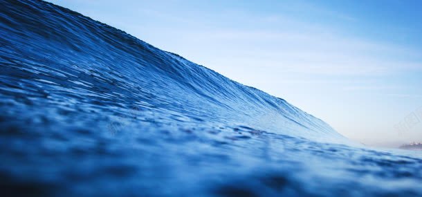 海浪卷来壁纸jpg设计背景_88icon https://88icon.com 壁纸 海浪