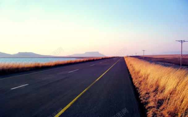 荒野马路海报背景背景