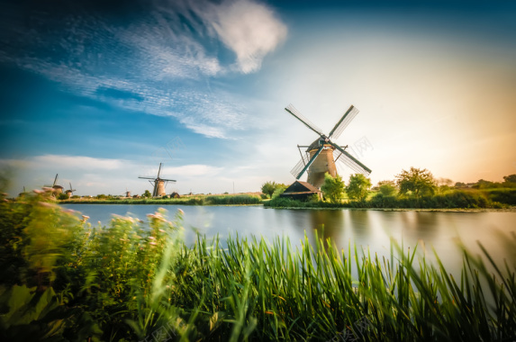 美丽的荷兰风车景色摄影图片