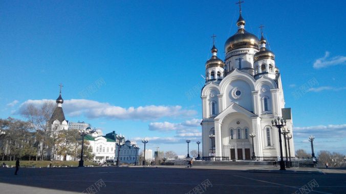 俄罗斯哈巴罗夫斯克金顶教堂背景