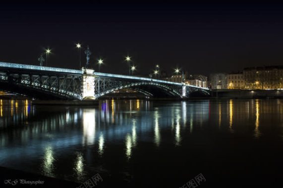 夜晚静谧唯美大桥背景