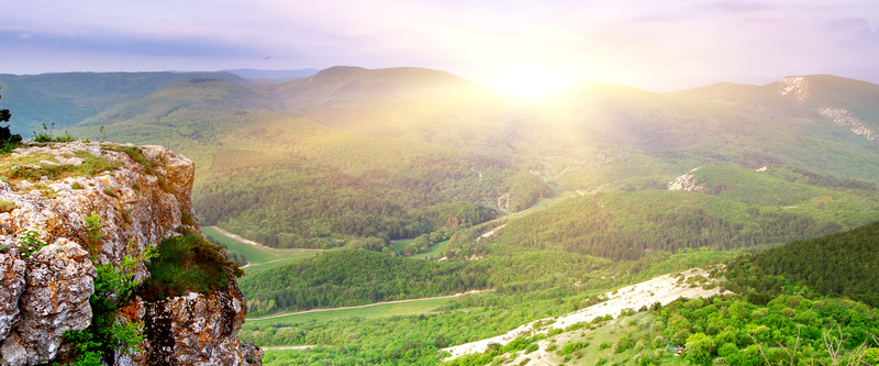 高山山顶山崖风景Banner背景