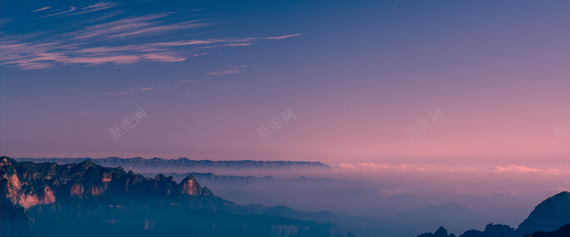 蓝色大气天空美景摄影背景jpg_88icon https://88icon.com 云雾 大气 大气背景 天空 山水 恢弘 摄影 美景 背景 蓝色 远景 阳光