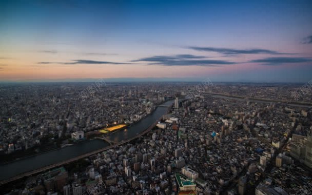 繁华城市密集高楼背景