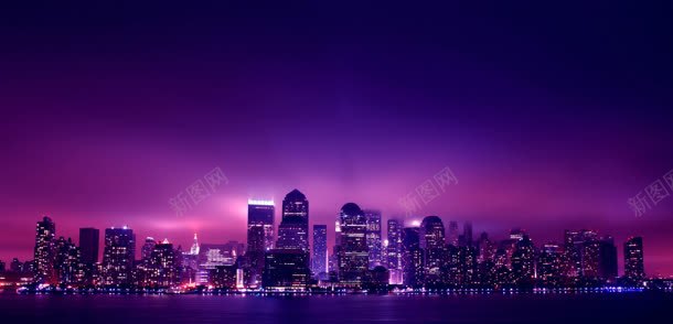 蓝紫色的神秘宁静城市背景