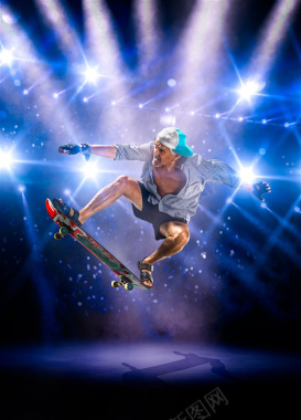 炫酷蓝色灯光下的滑板男人摄影图片