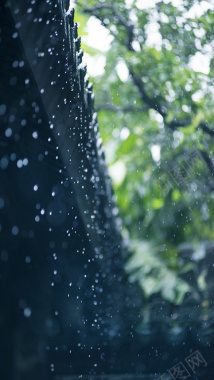 雨天下的屋檐H5背景摄影图片