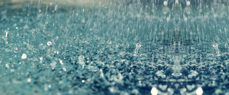 下雨天水滴背景psd_88icon https://88icon.com 下雨 唯美 摄影 水滴 海报banner 风景