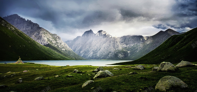 山间湖泊背景图摄影图片