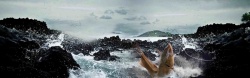 落下的岩石钓鱼宣传海报高清图片