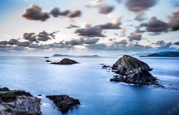 云朵海水背景jpg设计背景_88icon https://88icon.com 云朵 海水 素材 背景