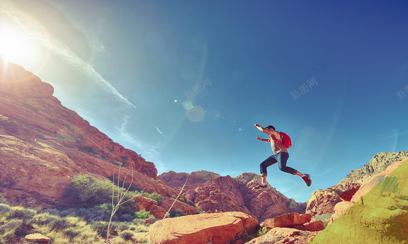 户外运动山人天空jpg设计背景_88icon https://88icon.com 人 天空 山 山丘 户外 旅游 自由 越野 运动 阳光 驴友