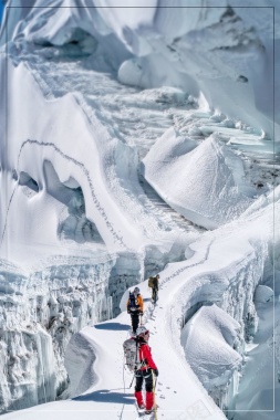 清新冬季滑雪运动海报背景