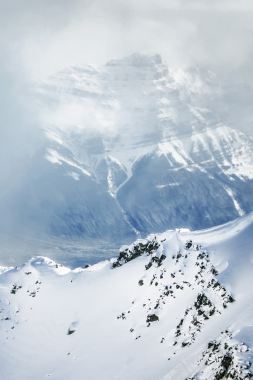 雪山摄影合成效果摄影图片