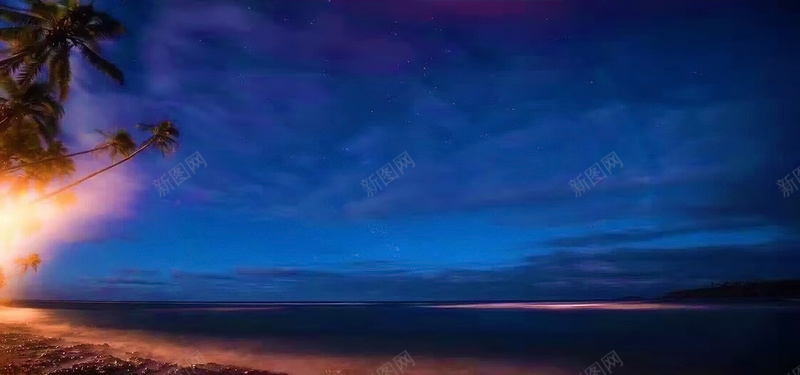 海边夜晚景色jpg_88icon https://88icon.com 摄影 椰子树等 沙滩 海报banner 海水 风景