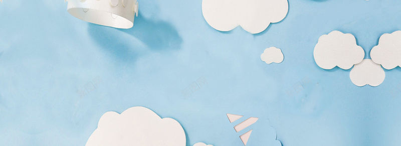 少女鞋psd设计背景_88icon https://88icon.com 海报banner 淡蓝色 白云