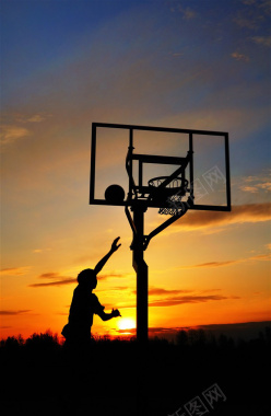 打篮球的运动员摄影图片
